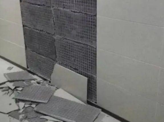 博湖瓷砖空鼓维修公司分享下博湖墙砖松动维修的知识